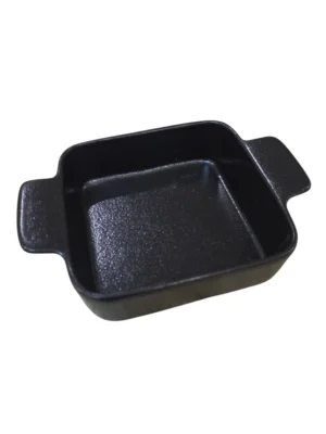 Élégant plat à four carré en céramique noire avec poignées, parfait pour sublimer vos gratins et plats mijotés avec style et praticité.