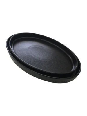 Lot de 2 assiettes ovales en fonte, parfaites pour servir vos plats chauds avec élégance et robustesse ! 2 Pièces